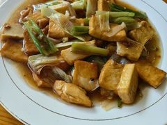 葱烧豆腐-聚发号清真菜馆