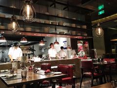 大堂-恰餐厅及酒吧 CHAR Bar & Grill (北京丽都皇冠假日店)