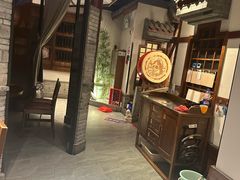 -川流不息·地道川菜·小龙虾(新松江路店)