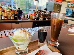 -星巴克臻选(上海合生汇1F店)