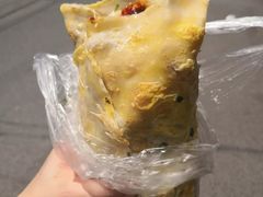 -正宗杂粮煎饼香软鸡蛋饼