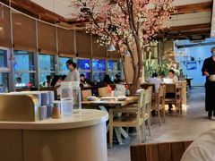 -蜜桃餐厅·伴山(湖滨商业街店)