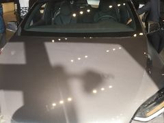 -TESLA 特斯拉(上海太古汇体验店)