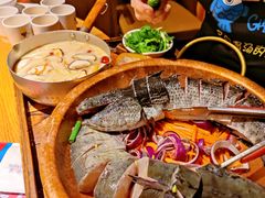 黑鱼-咕嘟草帽鱼·牛奶一样的鲜鱼汤(天鹅湖万达广场店)