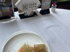 -深圳富苑皇冠假日套房酒店