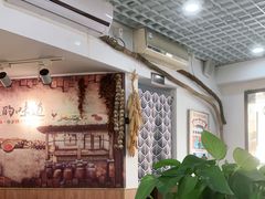 大堂-八两八金·莱芜特色炒鸡(市南漳浦路店)