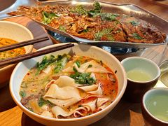 -张老炝方城炝锅烩面(金融岛店)