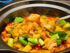 酸菜烧肥肠-虹泥小厨(南国花园总店)