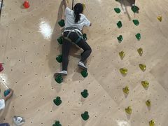 -ROCKPLUS攀岩馆(环宇城店)