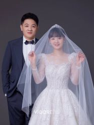 -雪中彩影婚纱摄影·微光艺术中心