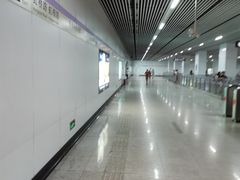 -龙溪路(地铁站)