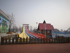 -沈阳龙润夏宫温泉水乐园
