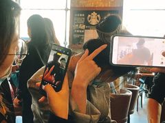 -星巴克臻选(呼和浩特维多利摩尔城店)