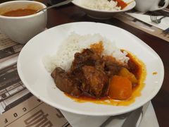 红烩牛肉饭送罗宋汤-东海咖啡馆