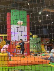 -蹦蹦跳跳(新奥购物中心店)