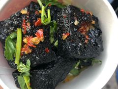 -黑色经典臭豆腐·湖南特产(步行街店)