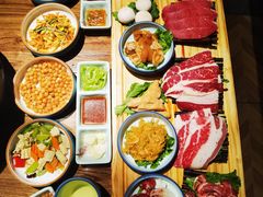 全家福十一拼烤肉-明洞阿姨·韩式酱蟹烤肉·创意料理(三元桥店)