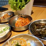 从韩剧里走出来的烤肉店，一口一口炫到饱[调皮]