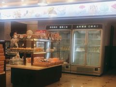 -红宝石·鲜奶小方·海派西点房(南丹店)