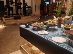 -亚龙湾希尔顿自助餐厅·海鲜·烧烤·沙滩BBQ·现场乐队
