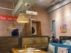-苹果树下艺术餐厅(宋庄店)