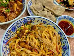 老北京炸灌肠-门框胡同百年卤煮(新街口店)