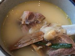 -泓0871臻选云南菜·味庄