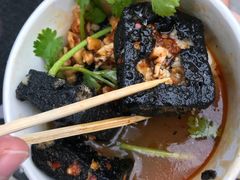 -黑色经典臭豆腐·湖南特产(步行街店)