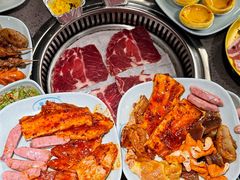 -金滏山·烤肉海鲜火锅自助(襄阳万达店)