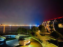 -上海滴水湖皇冠假日酒店