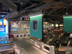 -佬麻雀·新湘菜(珠海金发购物中心店)