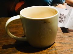 -星巴克臻选(南京金茂览秀城店)