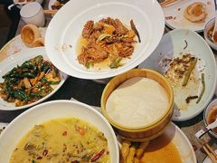 -闫府私房菜·百年鲁菜(恒隆店)