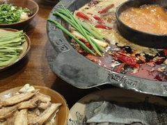 -黄潇洒老火锅(九眼桥宏济巷店)