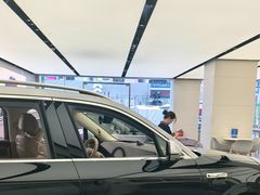 -华为智能生活馆(上海金桥国际商业广场)