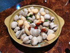 -胡须佬鸡煲四季火锅(海雅缤纷城店)
