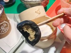 黑小笼包-茶是一枝花泡茶店