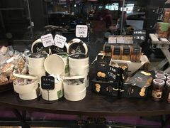 零售区-红跑车(朝晖店)