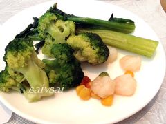 清淡热菜-湖影中餐厅·南京金茂威斯汀大酒店