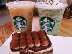 -星巴克(西安曲江银泰店)