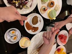 -大中华希尔顿酒店-念自助餐·嗨啤·小龙虾