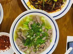 -杨三娘跷脚牛肉(羊子山西路店)