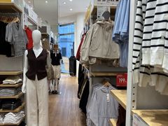-优衣库(上海新梅联合广场店)