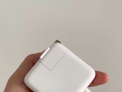 -Apple零售店(华贸购物中心店)