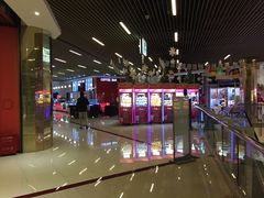 等候区-SFC上影影城(港汇永华IMAX激光店)