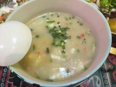 -蘑菇私房菜小馆(杨家坪西城天街店)