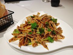-嗨辣小聚·盘锦河蟹·海鲜烧烤龙虾(盘锦十年好店)