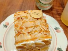 -半勺舒舒生日蛋糕店