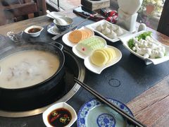 -大匠工房古船木艺术餐厅·猪肚鸡专门店(长白仙岛店)