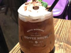 -layback cafe & bar